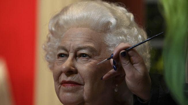 Ilustrasi: Patung lilin dibikin semirip mungkin dengan sang Ratu. (Paul Ellis/AFP)