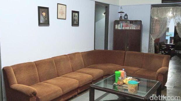 Ruang tamu di rumah Ahmad Yani. (Detik/Rinto Heksantoro)