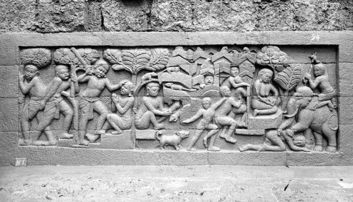 Relief Karmawibhangga di Candi Borobudur yang menggambarkan bagaimana orang Jawa dulu memberantas hama tikus. (Kebudayaan Kemendikbud)