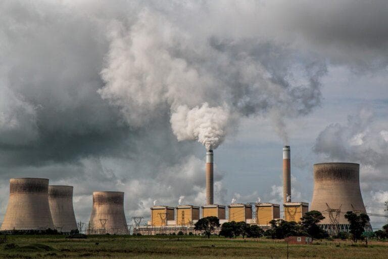 Pembakaran batu bara menjadi salah satu penyebab pemanasan global. (Pixabay/Stevepb)