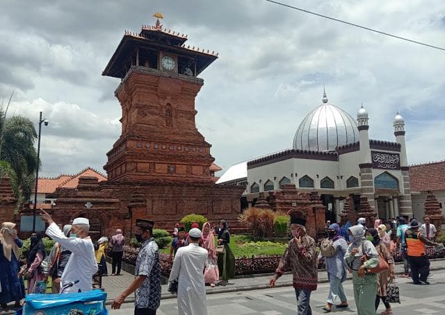 Kota Kudus selalu didatangi para peziarah dari seluruh Indonesia. (Jalanpantura)