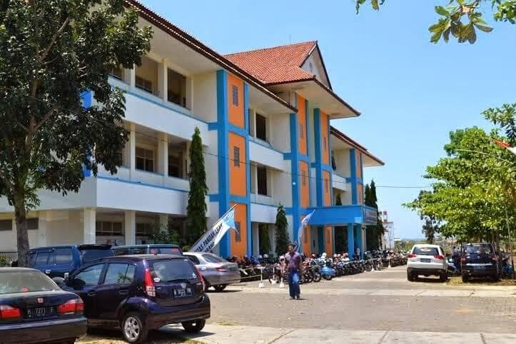 Universitas Pandanaran di daerah Banyumanik, Semarang. (Unpand)<br>