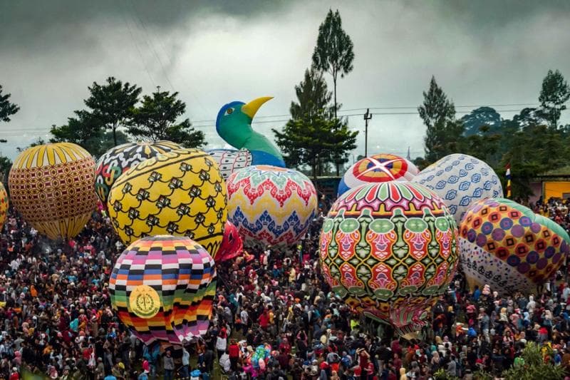 Pertunjukkan balon terbang di Kemuning Karanganyar akan sama dengan acara yang ada di Wonosobo (AFP/Oka Hamied)