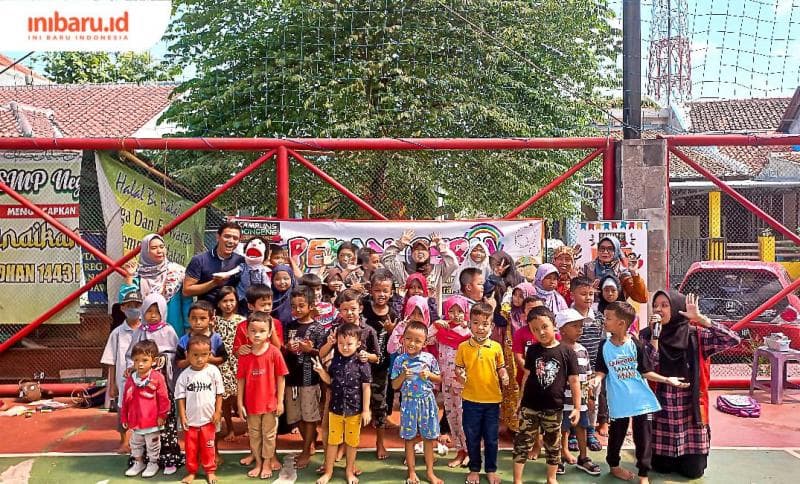Belasan anak mengikuti kegiatan 'Pekan Ceria' yang diadakan Komunitas Kampung Dongeng Semarang. (Inibaru.id/ Fitroh Nurikhsan)