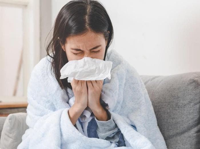 IIustrasi: Cuaca yang nggak menentu jadi salah satu pemicu kita terserang flu. (Shutterstock)