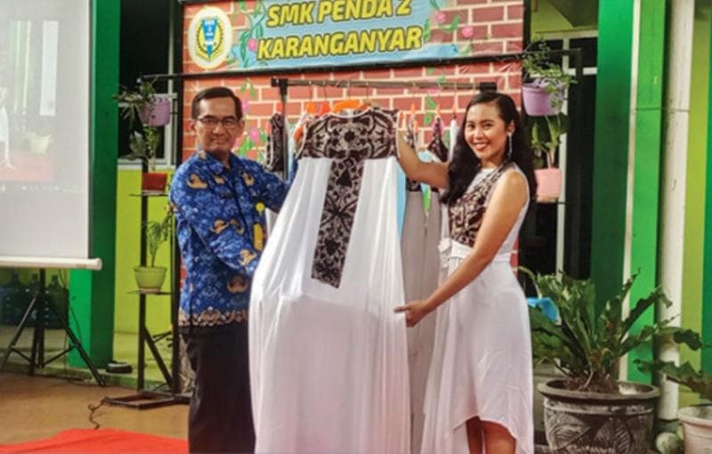 SMK 2 Penda Karanganyar Siap Kirim Pakaian Batik ke Belanda