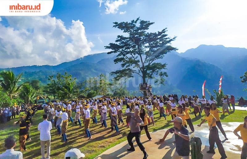 Sabtu Sore bersama Ratusan 'Bala Wanara' di Lereng Muria