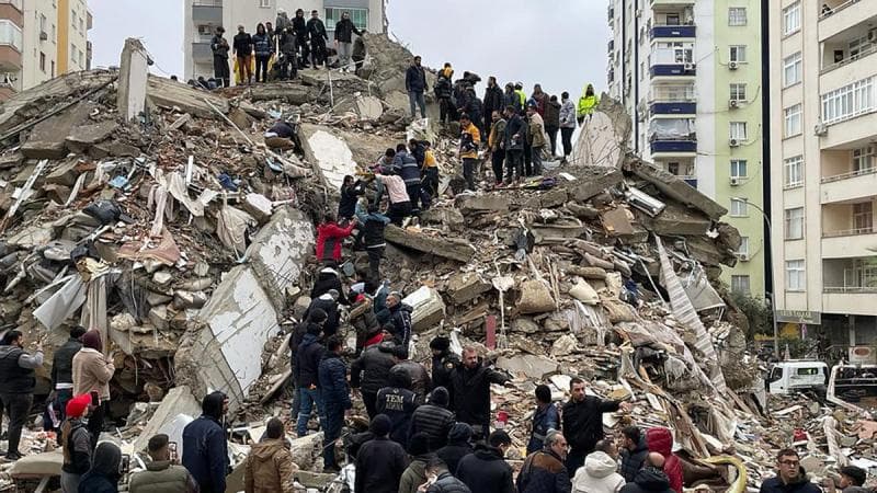 Gempa Turki dengan kekuatan magnitudo 7,8. (Pantau.com/Getty Images)