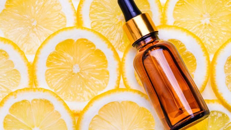 Skincare Berbahan Ini 'Haram' Dipakai Bersamaan dengan Serum Vitamin C