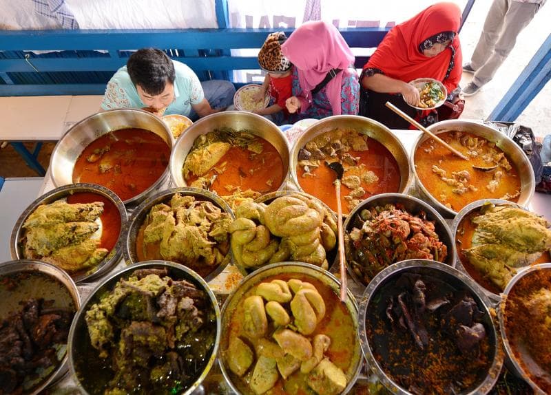 Apa Beda Nasi Kapau dan Nasi Padang?