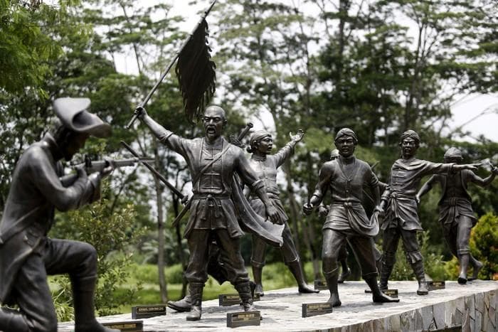 Ilustrasi pemberontakan koalisi Jawa-Tionghoa yang melawan VOC. (Detik News)