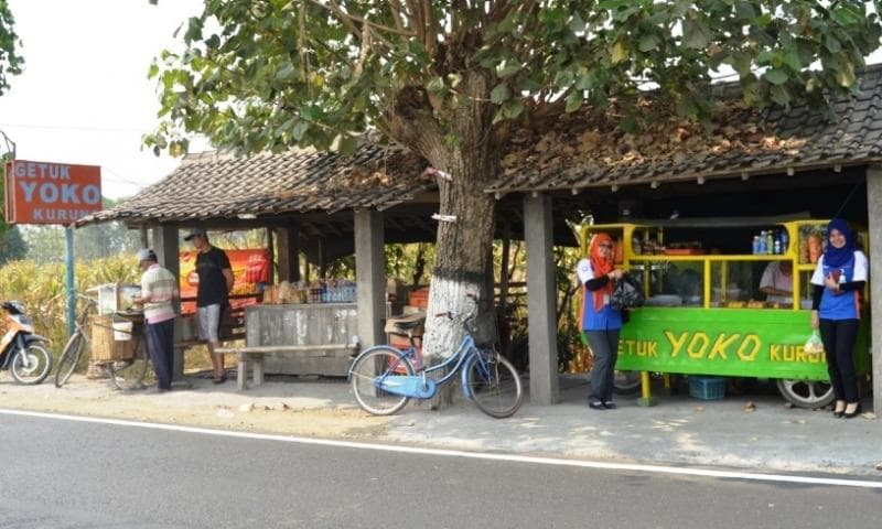 Getuk Yoko, perintis industri getuk di Desa Kurung. (wartahr.blogspot)