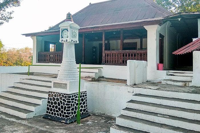 Masjid Diponegoro, tempat itikaf Ramadan Pangeran Diponegoro. (Wikimedia Commons/Fandi Aprianto)
