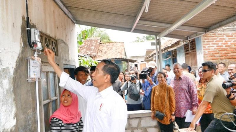 Jokowi Gratiskan Listrik untuk Keluarga Miskin, Ini Rinciannya