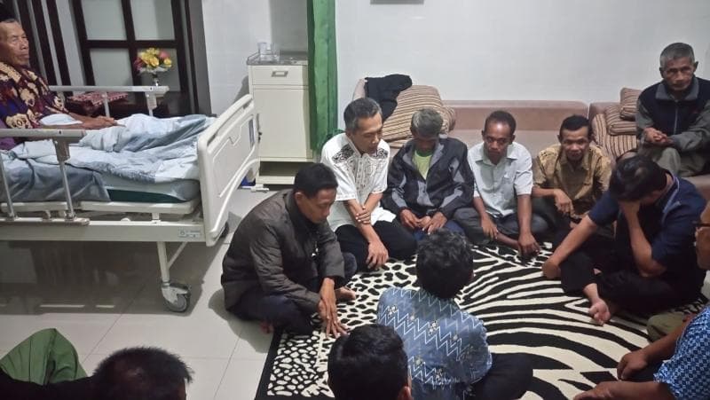 Membesuk Orang Sakit, Tradisi Lawas Orang Jawa yang Terus Lestari