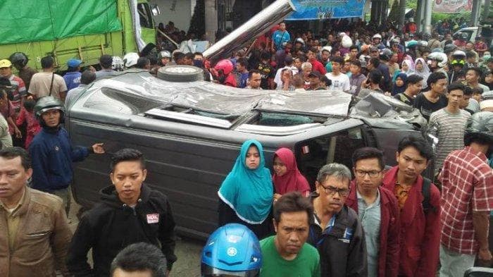 Kecelakaan di brug bodol biasanya mengerikan. (Tribunnews/Satelitpost/Nurul Iman)