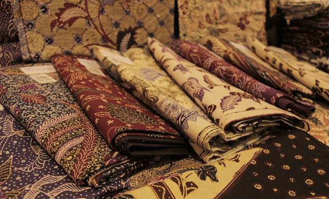Batik motif gringsing yang menjadi awal mula batik Batang dengan motif-motif lain. (sedulurkbwb)