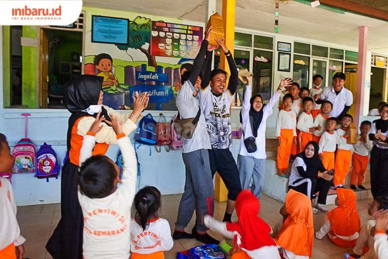 Komunitas Kampung Hompimpa merupakan sekelompok anak muda yang konsen pada kelestarian permainan tradisional. (Inibaru.id/ Siti Khatijah)