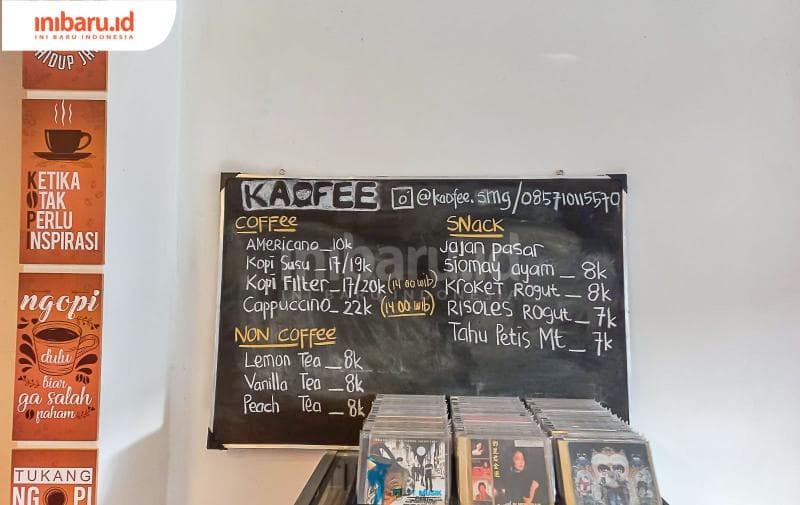 Daftar menu dan harga varian kopi di Kaofee masih cukup terjangkau. (Inibaru.id/ Fitroh Nurikhsan)