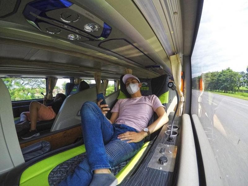 Tips Naik Sleeper Bus di Indonesia agar Tetap Aman dan Nyaman 
