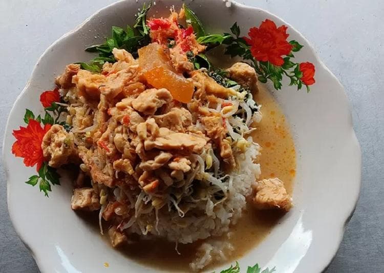 Mencicipi Kuliner Legendaris Nasi Tumpang Khas Pasar Pedan Klaten