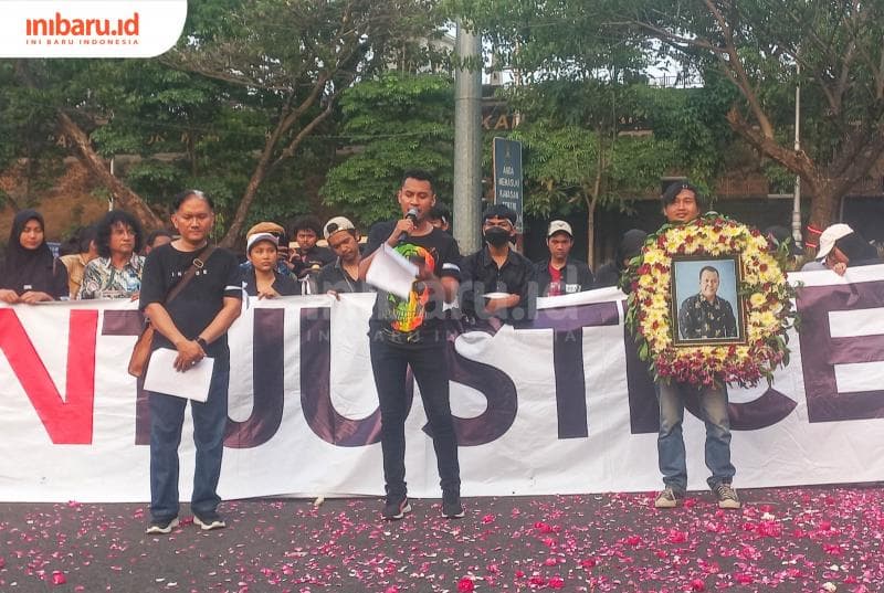 Satu Tahun Kematian Iwan Boedi; Keluarga Masih Mencari Keadilan