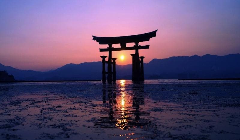 Jepang sudah mendapatkan julukan negara matahari terbit sejak abad ke-6. (Wallpaperaccess)