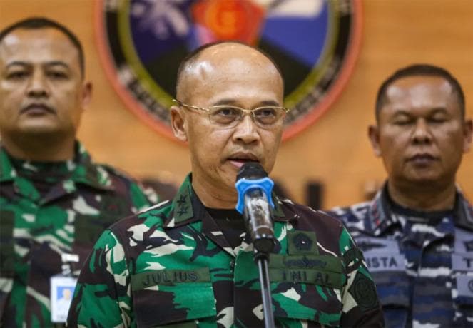Kepala Pusat Penerangan (Kapuspen) TNI Laksda Julius Widjojono. (Jawa Pos)