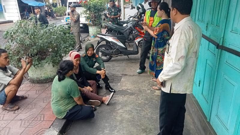 Kini, nggak banyak abdi dalem penyandang disabilitas yang masih tinggal di Kampung Polowijan. (Twitter/11Kraton)