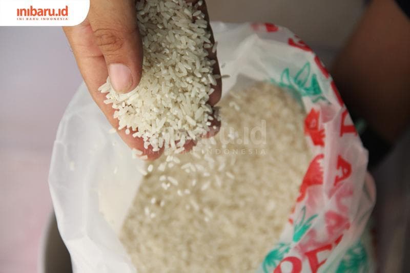 Ilustrasi:  Harga beras di pasaran mahal. (Inibaru.id/ Triawanda Tirta Aditya)