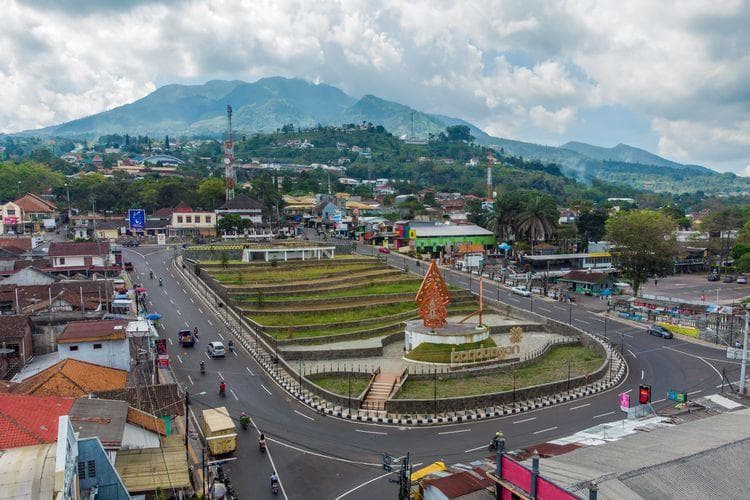 Bandungan, tujuan wisata andalan bagi warga Kota Semarang. (Kompas/Anggara Wikan Prasetya)