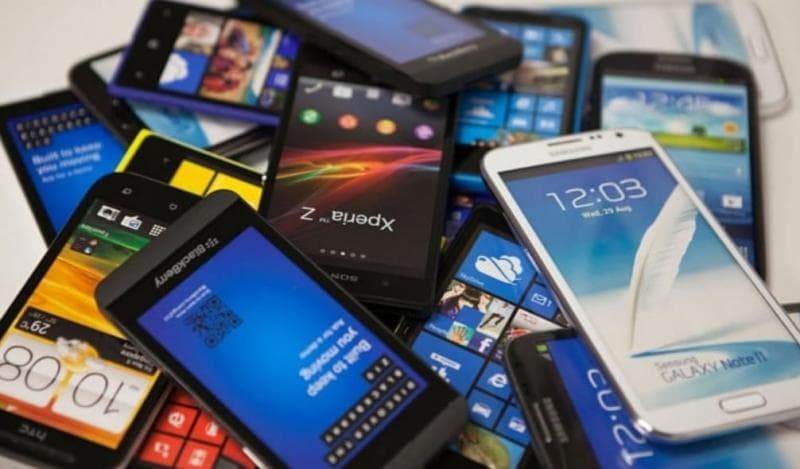 Pemerintah akan memblokir ponsel ilegal ( black market/ BM) lewat pemindaian nomor IMEI (Alamy)