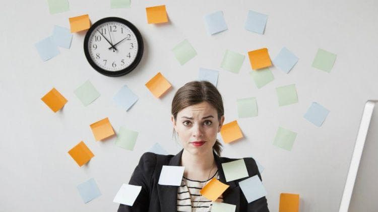 WFH bukan alasan buat menunda pekerjaan. (Shutterstock)