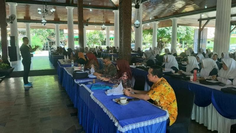 Emansipasi Ekonomi, Pemkab Rembang Dorong Perempuan Jadi Wirausahawan Muda