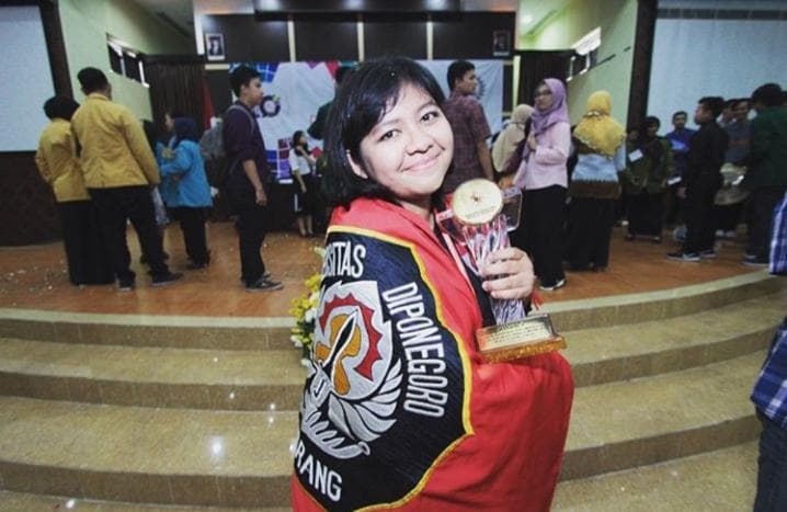 Lele ketika mewakili Undip mengikuti Kompetisi Debat Konstitusi Mahasiswa se-Indonesia 2018. (Dok. Pribadi)<br>