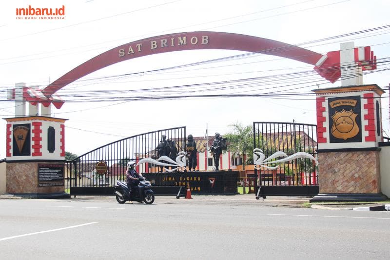 Pemkot Semarang akan menyertakan Brimob dalam pengawasan. (Inibaru.id/ Triawanda Tirta Aditya)<br>