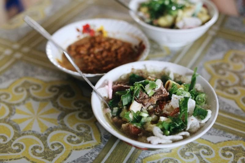 Segarnya Soto Sutri, Legenda Kuliner Sokaraja