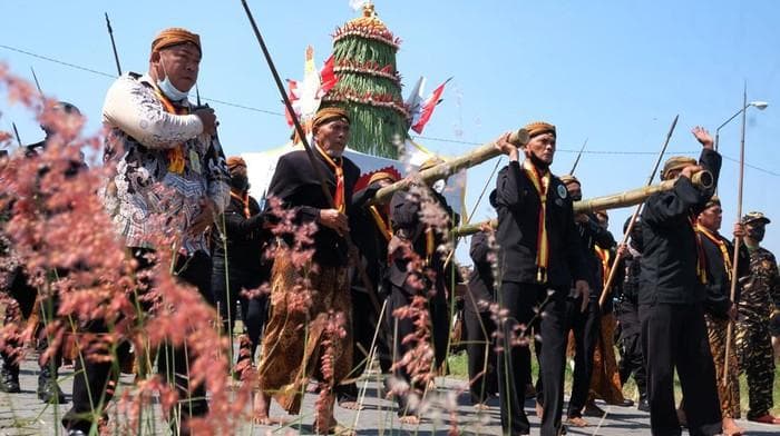 Grebeg Besar Keraton Solo, Tradisi Iduladha yang Menyatukan Syukur, Budaya, dan Harapan