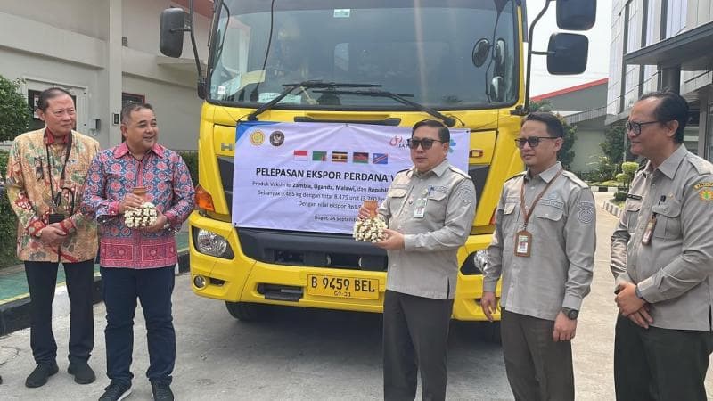 Vaksin Hewan Buatan Indonesia Perdana Diekspor ke Afrika