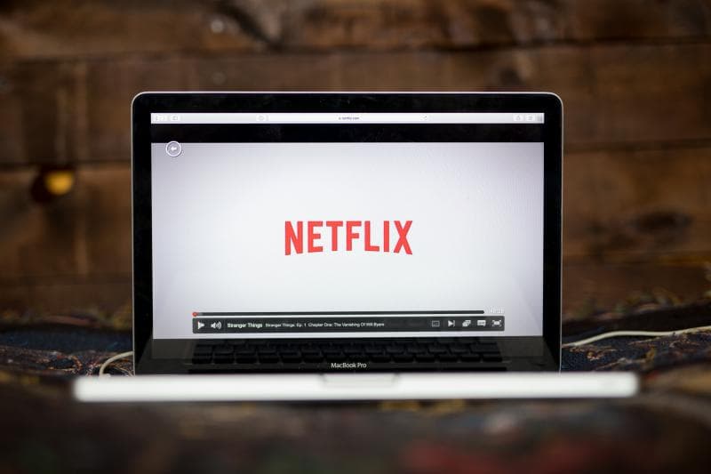 Netflix rencananya akan nggak lagi diblokir oleh Telkom. Hanya, negosiasi di antara keduanya masih dilakukan. (Flickr/Stock Catalog) <br>