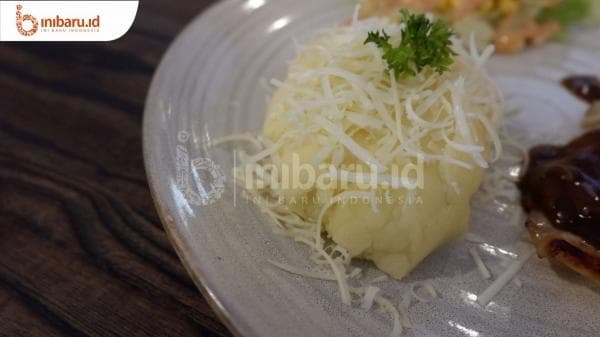 Olahan kentang mashed potato yang nikmat dan mengenyangkan. (Inibaru.id/Artika Sari)