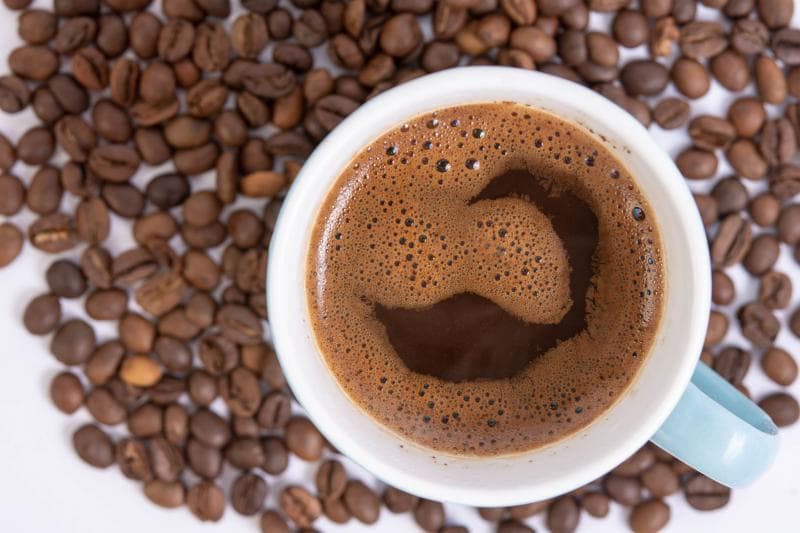 Garam bisa menyamarkan rasa pahit pada kopi. (Flickr/Marco Verch)<br>