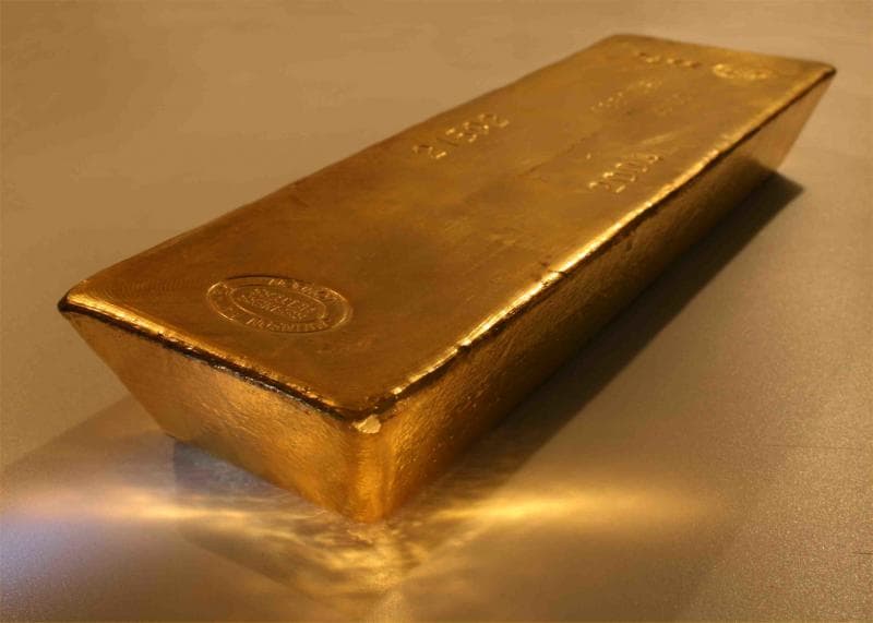 Banyak orang yang berpikir emas bakal habis karena terus ditambang. Berapa sisanya ya? (Flickr/

Bullion Vault)