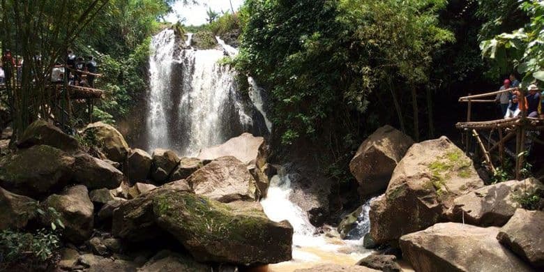 Curug Gending Asmoro, Oasis di Tengah Hutan Bambu