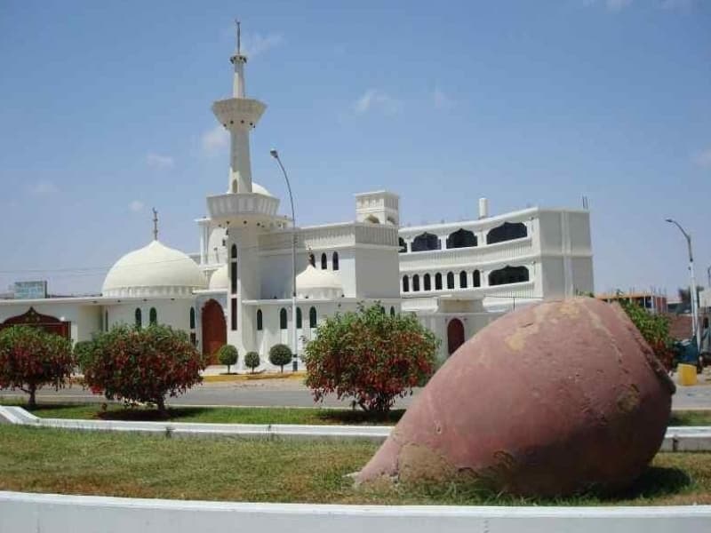 Masjid Babul Islam di Tacna, Peru (beautifulmosque.com)