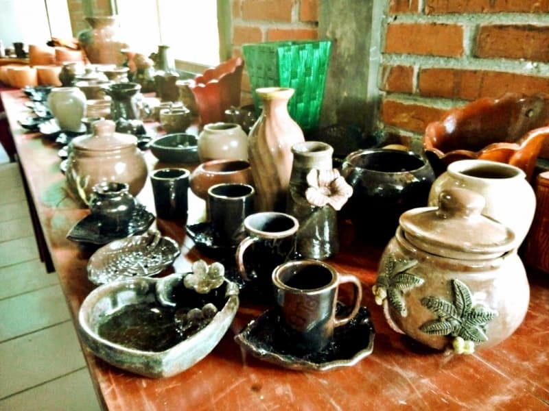 Berbagai bentuk keramik hasil produksi pengrajin Desa Balong Kecamatan Jepon, Blora.(ag/infoblora.com)