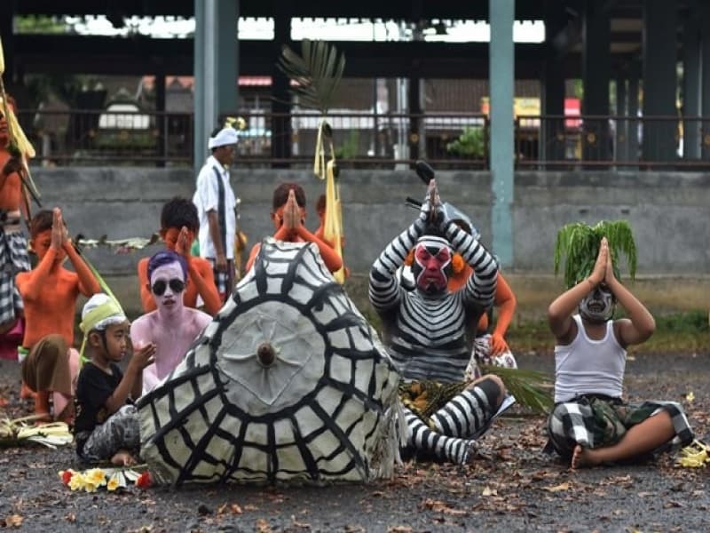 Ngerebeg, Riasan Seram untuk Membersihkan Jiwa