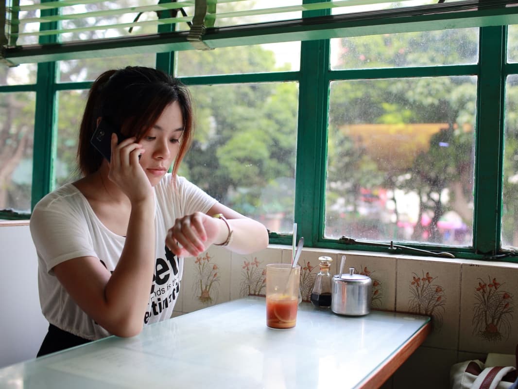 5 Alasan Sebenarnya Saat Orang Bilang OTW Padahal Masih di Rumah