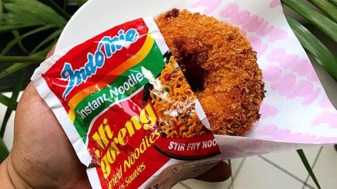 The Indomie Donut. (Instagram/donutpapi)