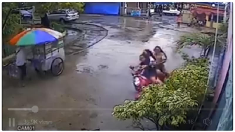 Alih-alih "Knee Down", Tiga Remaja Malah Tersungkur di Tikungan